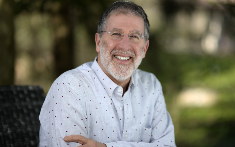 Dr. Benjamin H. Levi, MD, PhD, Fundador, Penn State Center for Child Protection